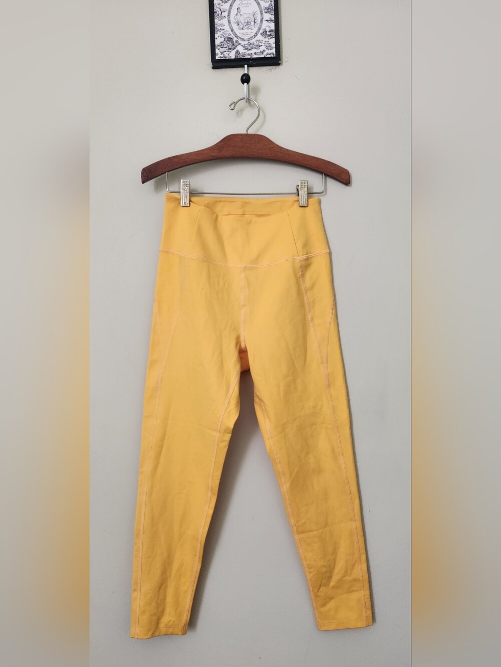 NWOT Girlfriend Collective Compressive High-Rise Leggings Size M Citrine